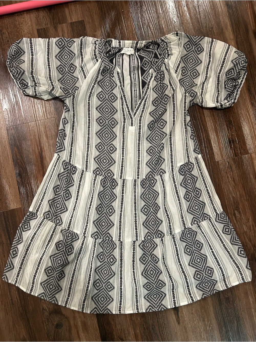 Velvet by Graham & Spencer Geometric Printed Cotton Tiered Dress L